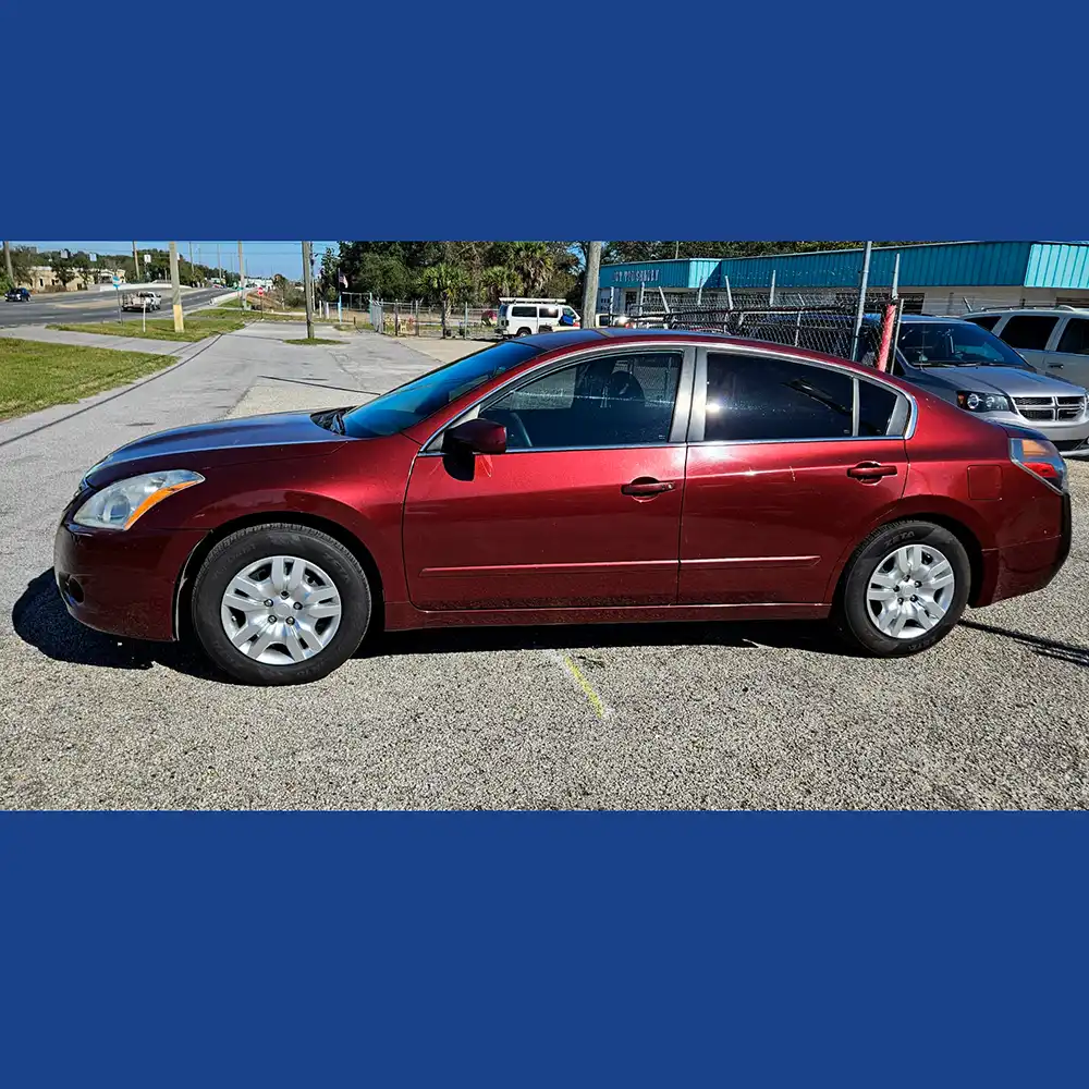 2012 Nissan Altima - Image 14