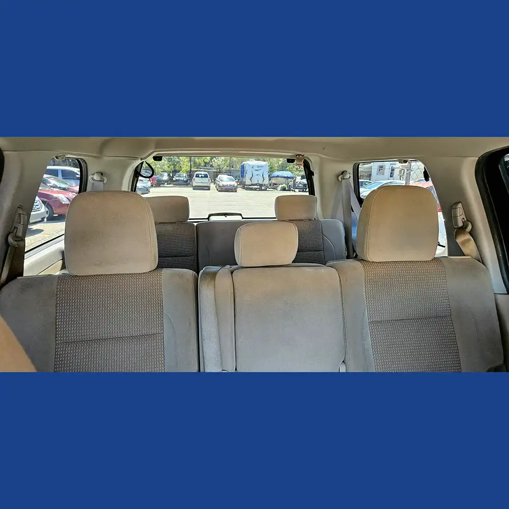 2012 Nissan Armada SUV - Image 16