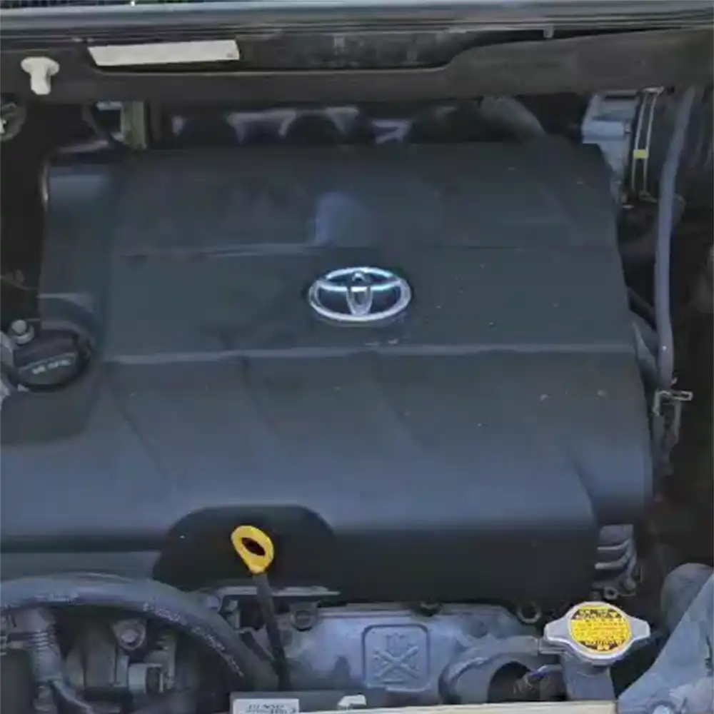 2012 TOYOTA SIENNA XLE - Image 2