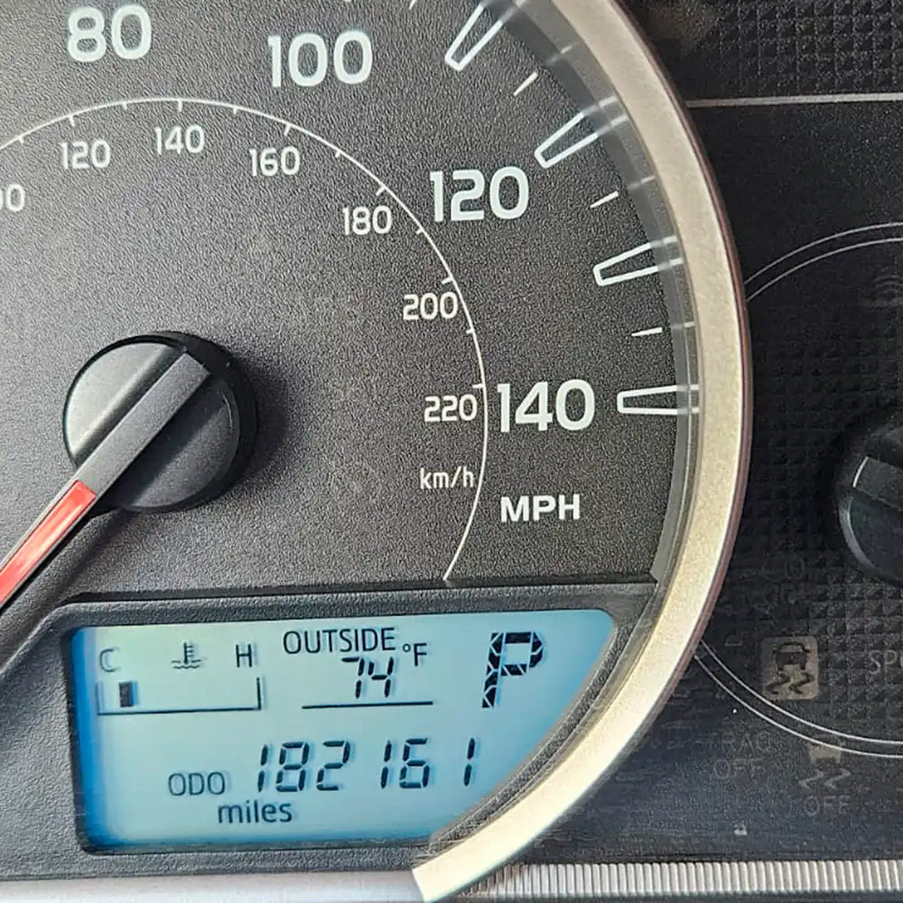 2013 Toyota RAV4 - Image 18