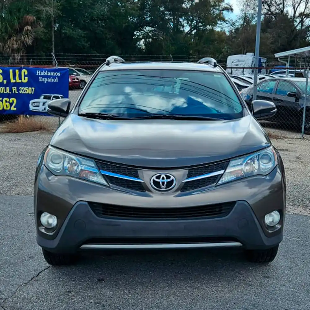 2013 Toyota RAV4 - Image 8