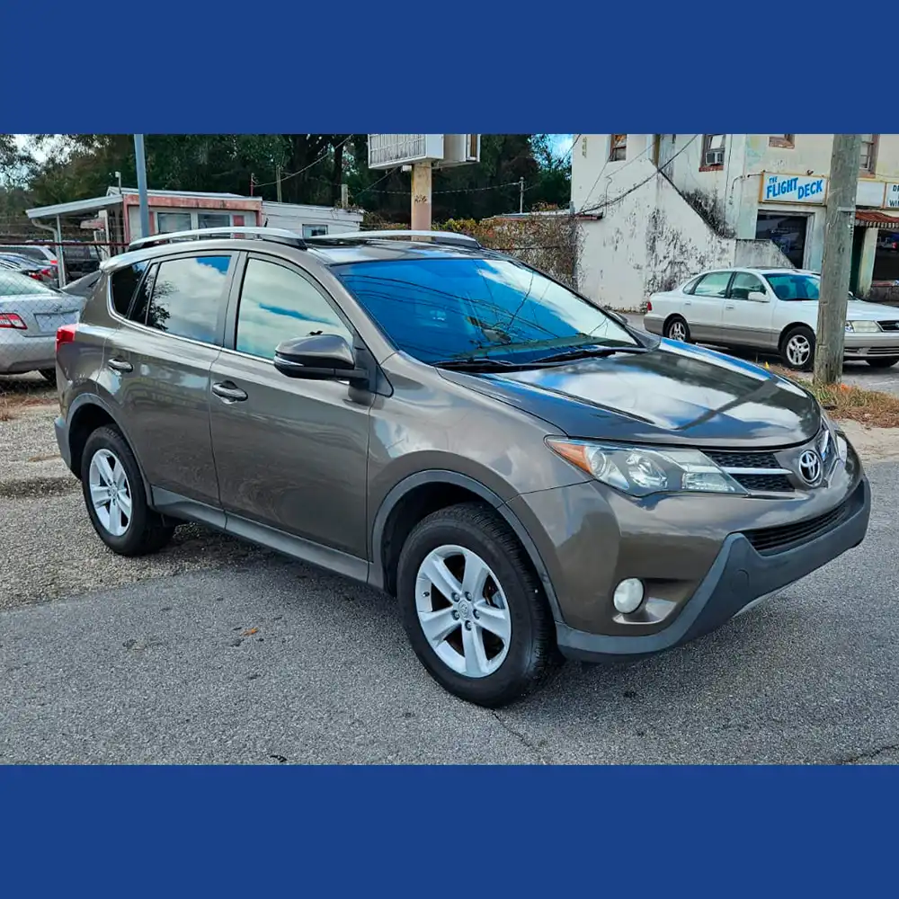 2013 Toyota RAV4 - Image 7