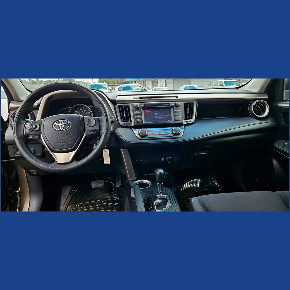 2013 Toyota RAV4 - Image 17