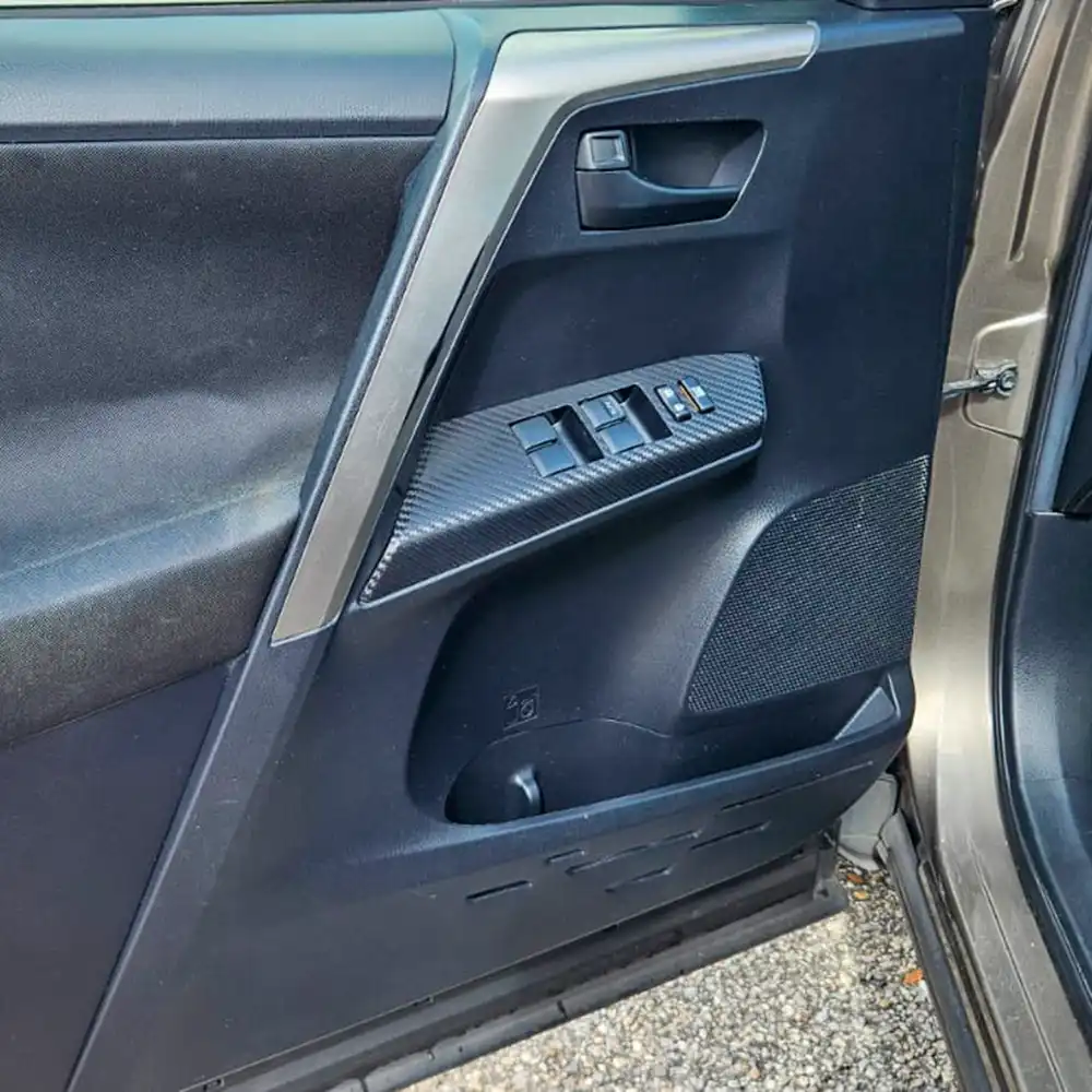 2013 Toyota RAV4 - Image 13