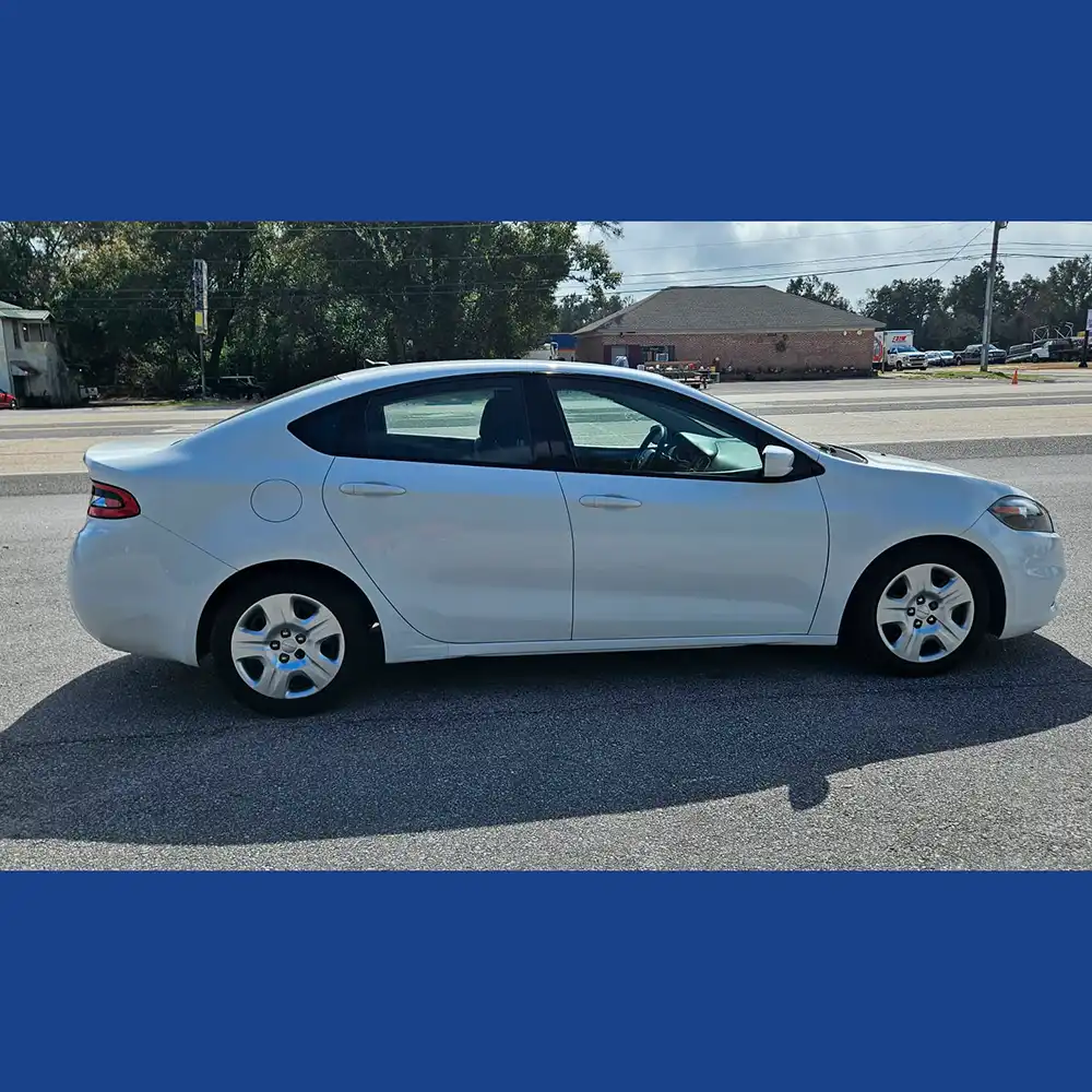 2015 Dodge Dart - Image 11